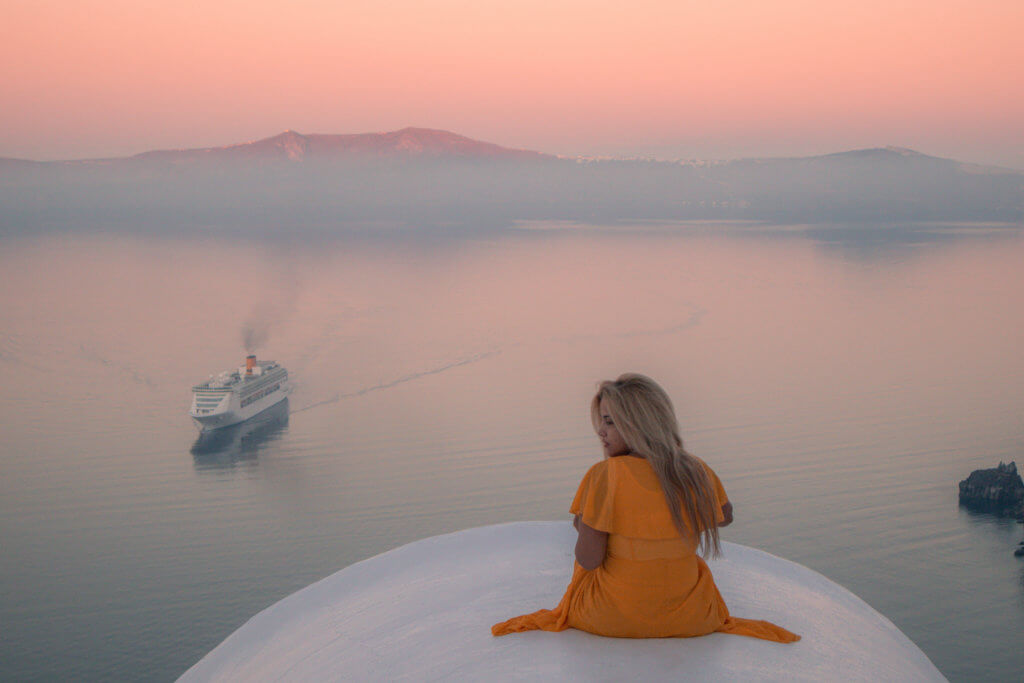 20 Photos to Inspire you to visit Santorini | Sunrise